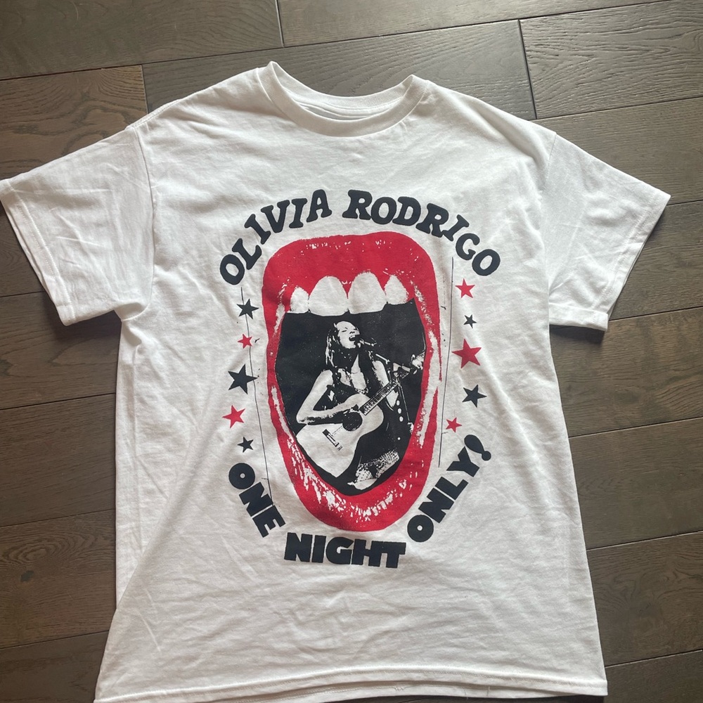 Olivia Rodrigo Lollapalooza Merch